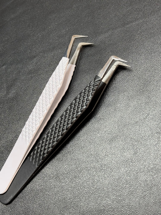 Fiber Tip Volume Tweezers